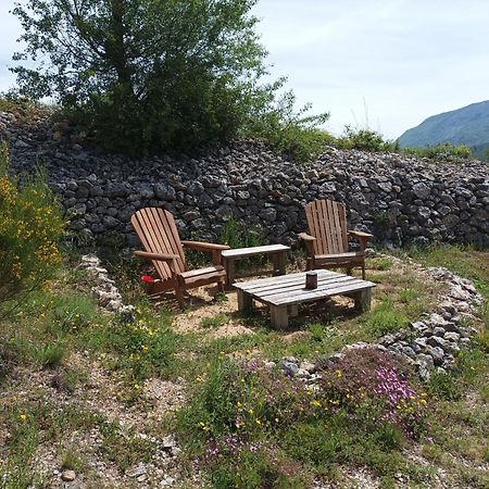 Un Petit Coin De Paradis Orpierre Eksteriør billede