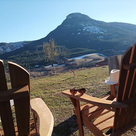 Un Petit Coin De Paradis Orpierre Eksteriør billede